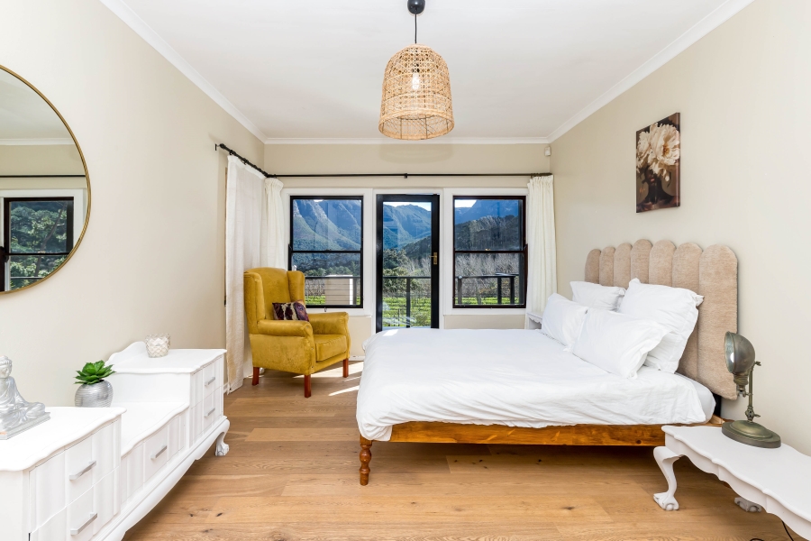 To Let 3 Bedroom Property for Rent in Constantia Nek Estate Western Cape